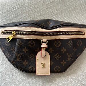 Louis Vuitton Monogram Fanny Belt Bag